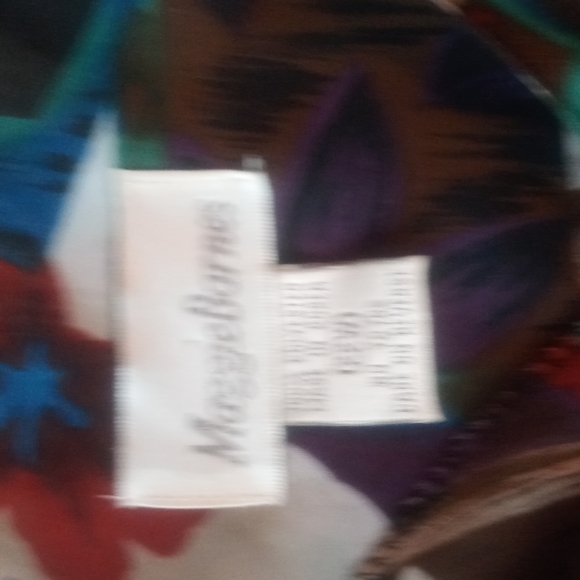 Maggie Barnes Skirt Set - Picture 3 of 12